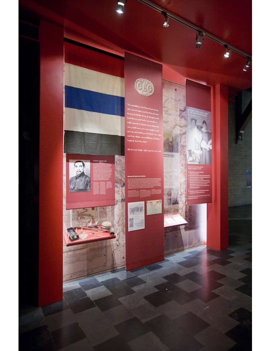 Embark on a journey through our thoughtfully designed museum exhibition, delving into the experiences of Chinese labourers during WW1. Design by Studio Königshausen for Flanders Fields Museum Ypres.